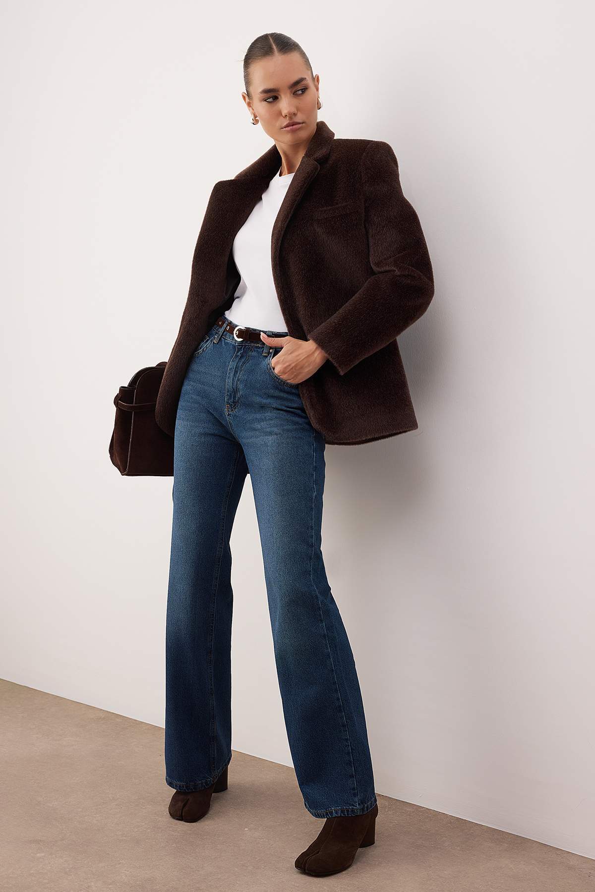Koyu Mavi Kemerli Yüksek Bel Wide Leg Jeans TWOAW26JE00253 Secondary image