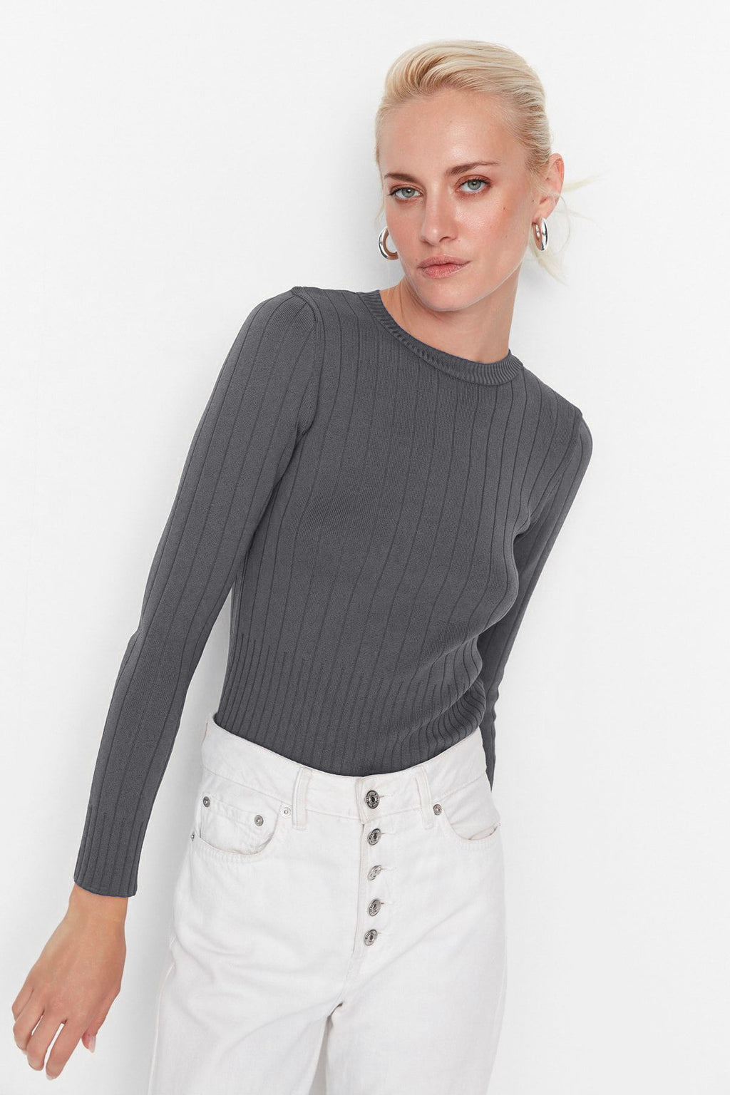 Trendyolmilla Kahverengi Basic Bisiklet Yaka Triko Kazak TWOAW23KZ01249
