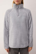 Gri Peluş Dik Yaka Yarım Fermuarlı Oversize/Geniş Kalıp Örme Sweatshirt TWOAW26SW00138