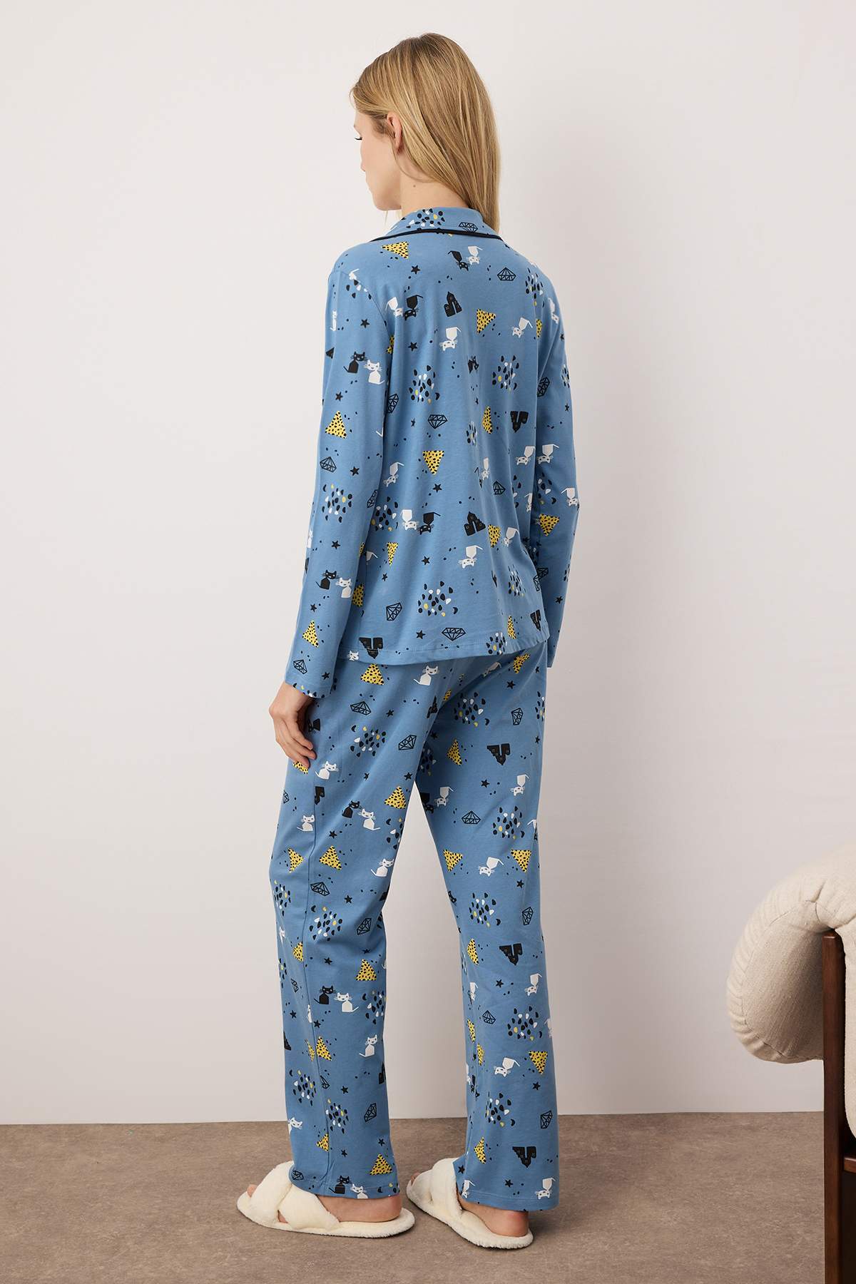 Trendyolmilla Mavi %100 Pamuklu Desenli Örme Pijama Takımı THMAW21PT0084