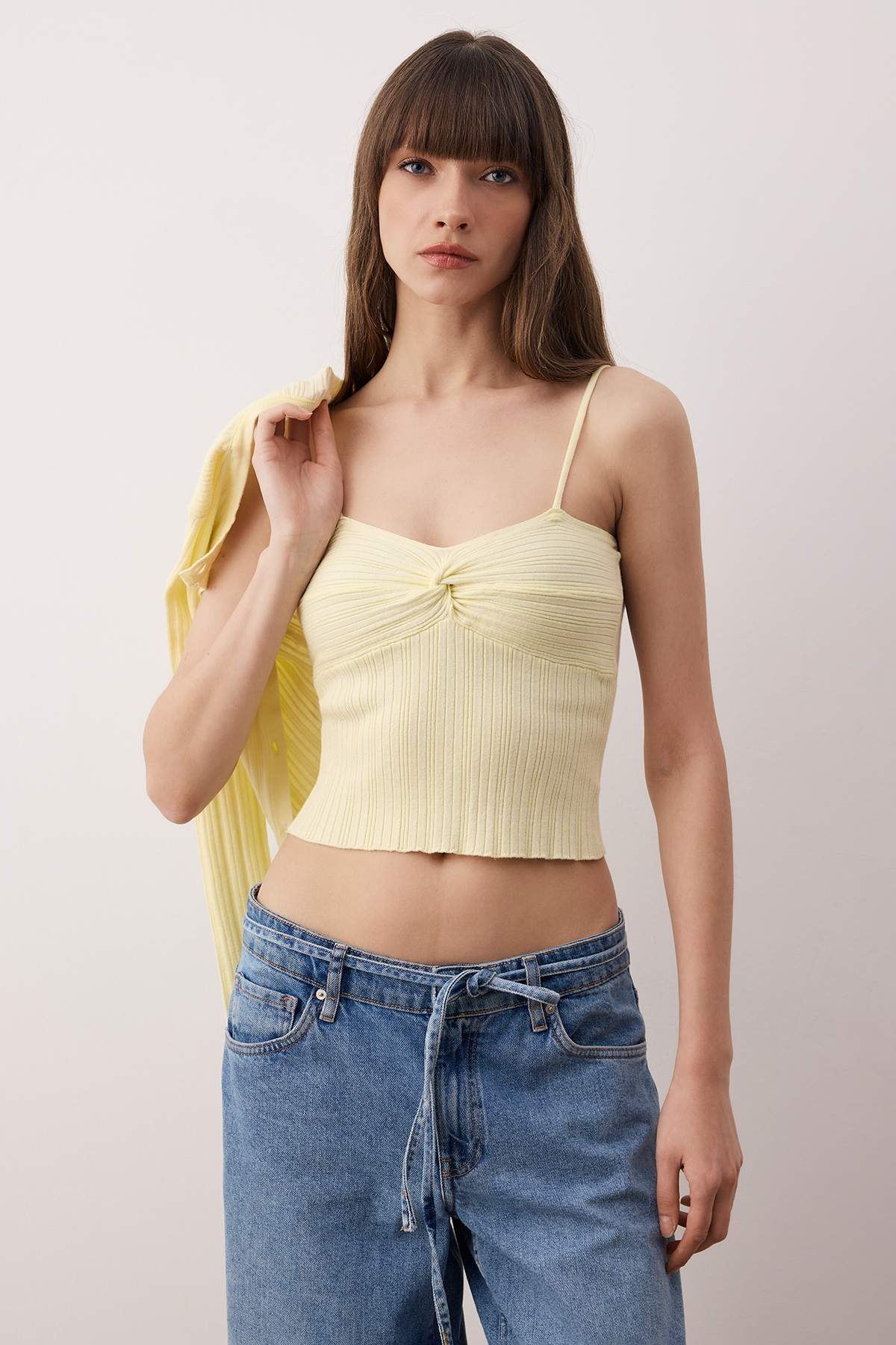 Trendyolmilla Sarı 2'li Fitilli Premium/Özel İplikli Yumuşak Dokulu Triko Hırka-Bluz Takım TWOAW26HI00003 Secondary image