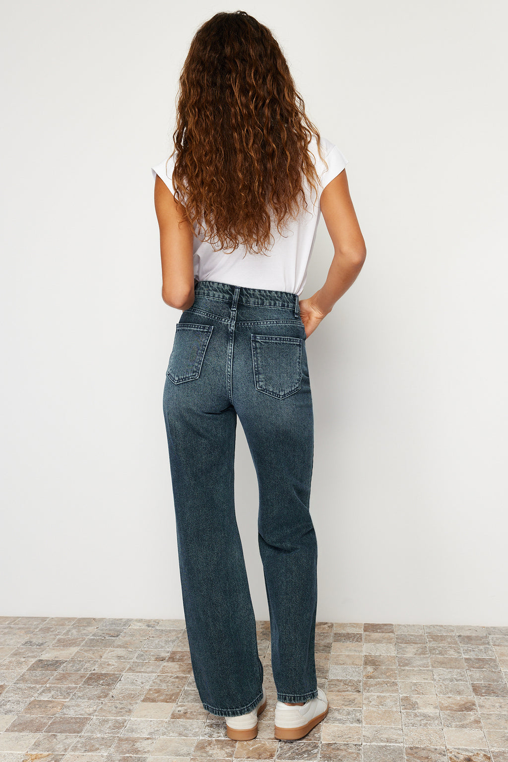 Trendyolmilla Ekru Yüksek Bel Wide Leg Jeans TWOSS24JE00080