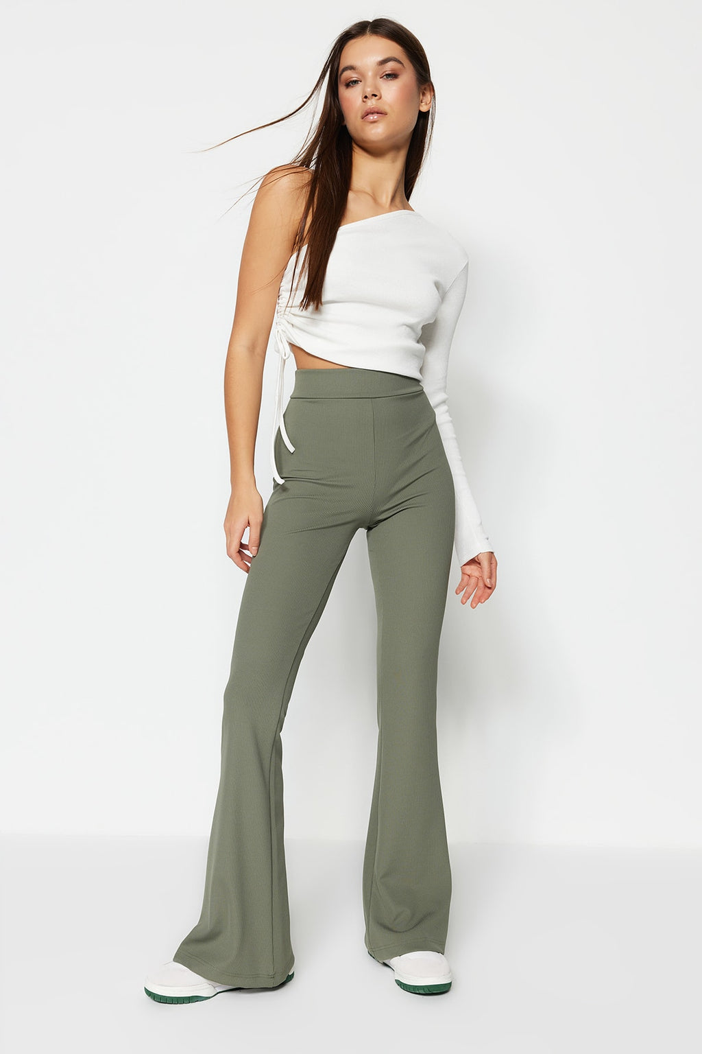 Trendyolmilla Antrasit Fitilli Flare/İspanyol Paça Yüksek Bel Esnek Örme Tayt Pantolon TWOSS23PL00135