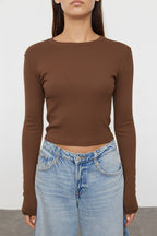 Trendyolmilla Açık Pembe Premium Viskon Bisiklet Yaka Crop Esnek Örme Bluz TWOAW24BZ00116