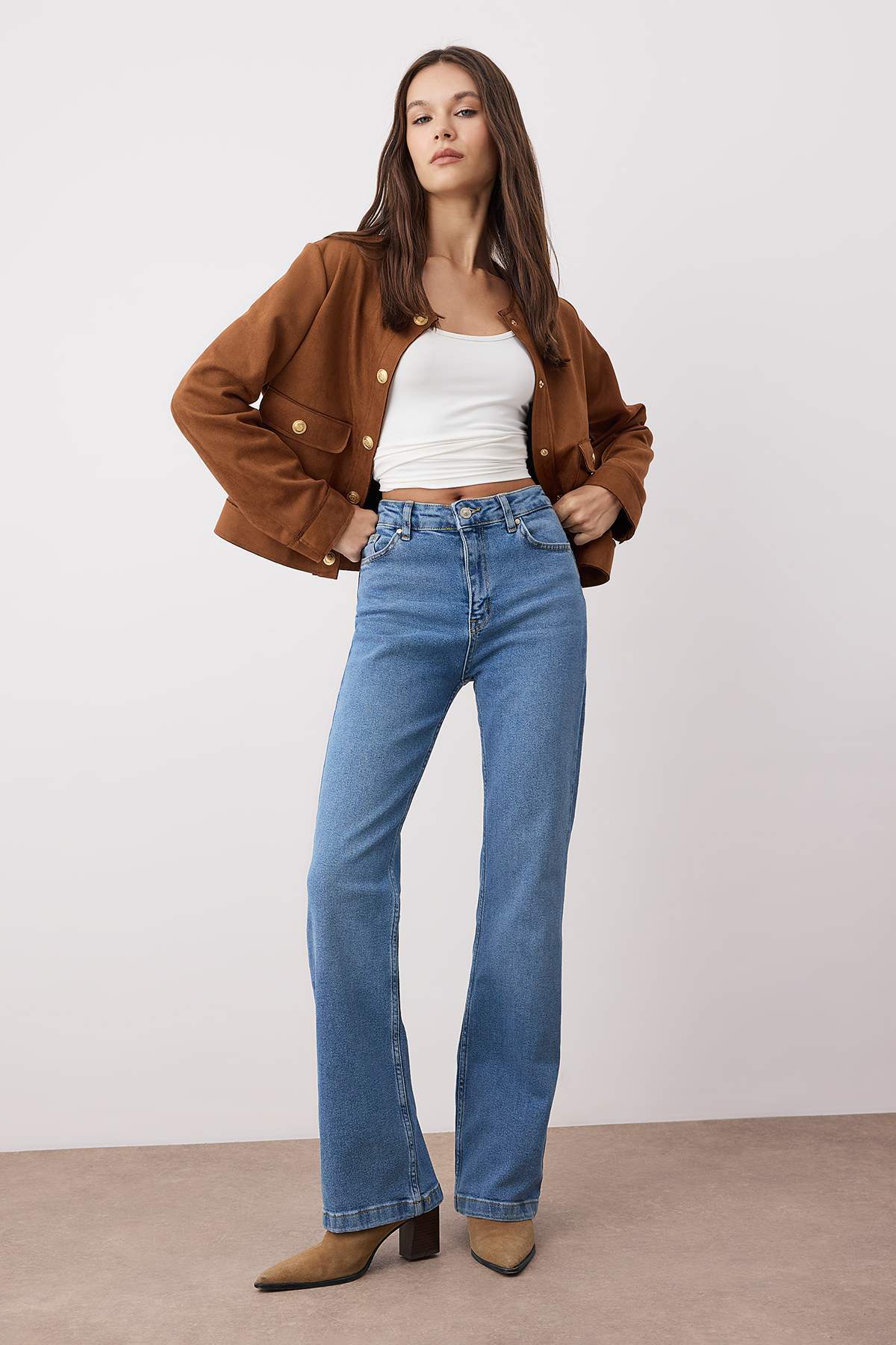 Trendyolmilla Kahverengi Yüksek Bel Orta Esnek Flare İspanyol Paça Jeans TWOAW26JE00047