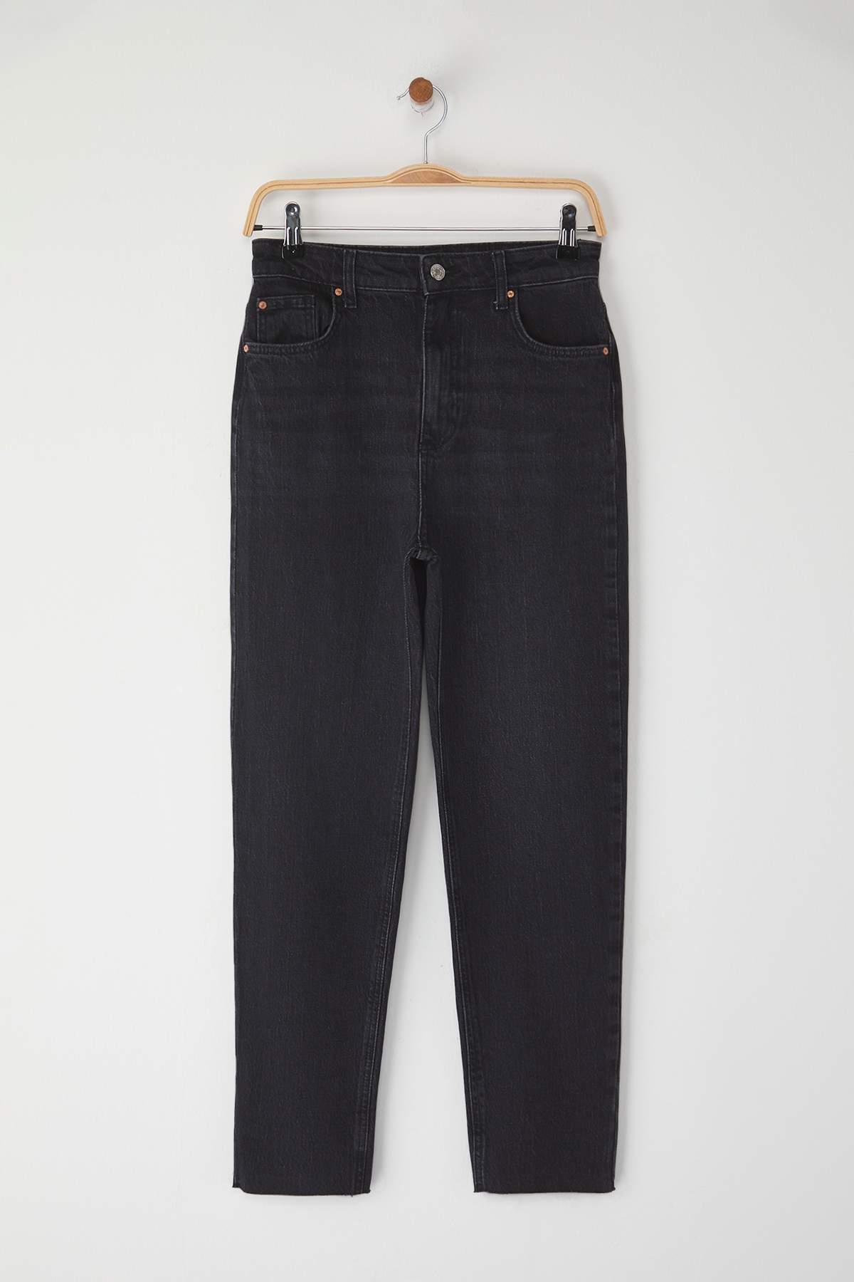 Trendyolmilla Açık Mavi Yüksek Bel Mom Comfort Jeans TWOSS25JE00279