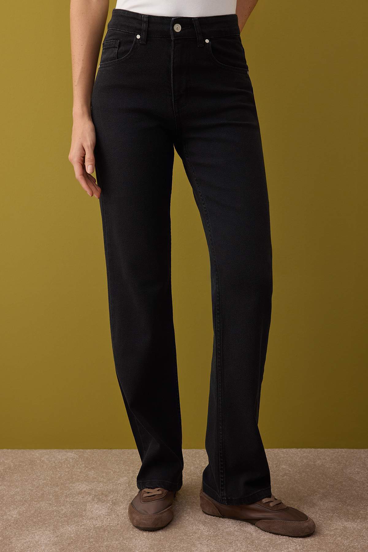 Trendyolmilla Siyah Normal Bel Geniş Paça Orta Esnek Straight Smoke Jeans TWOAW26JE00085