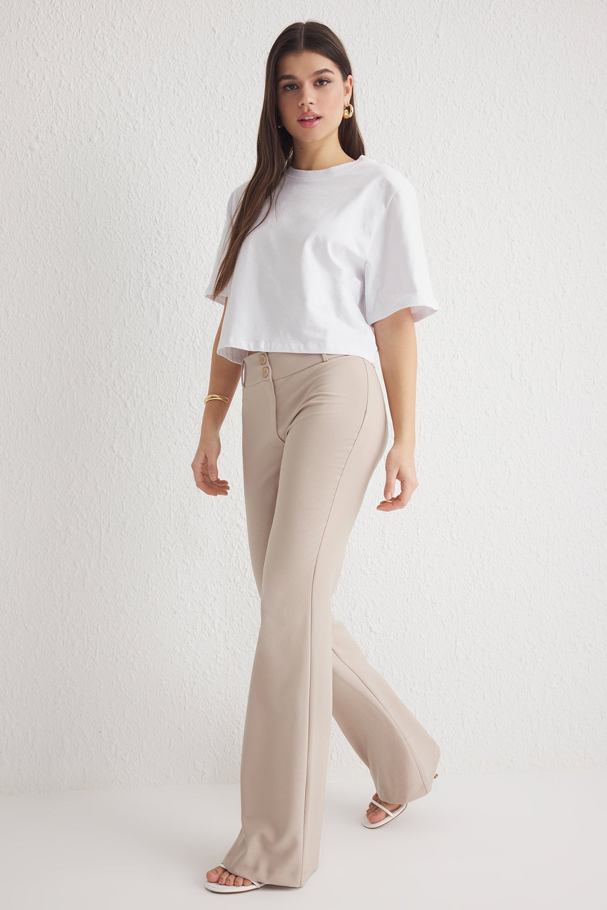 Trendyolmilla Vizon İspanyol Paça Normal Bel Dokuma Pantolon TWOSS25PL00065