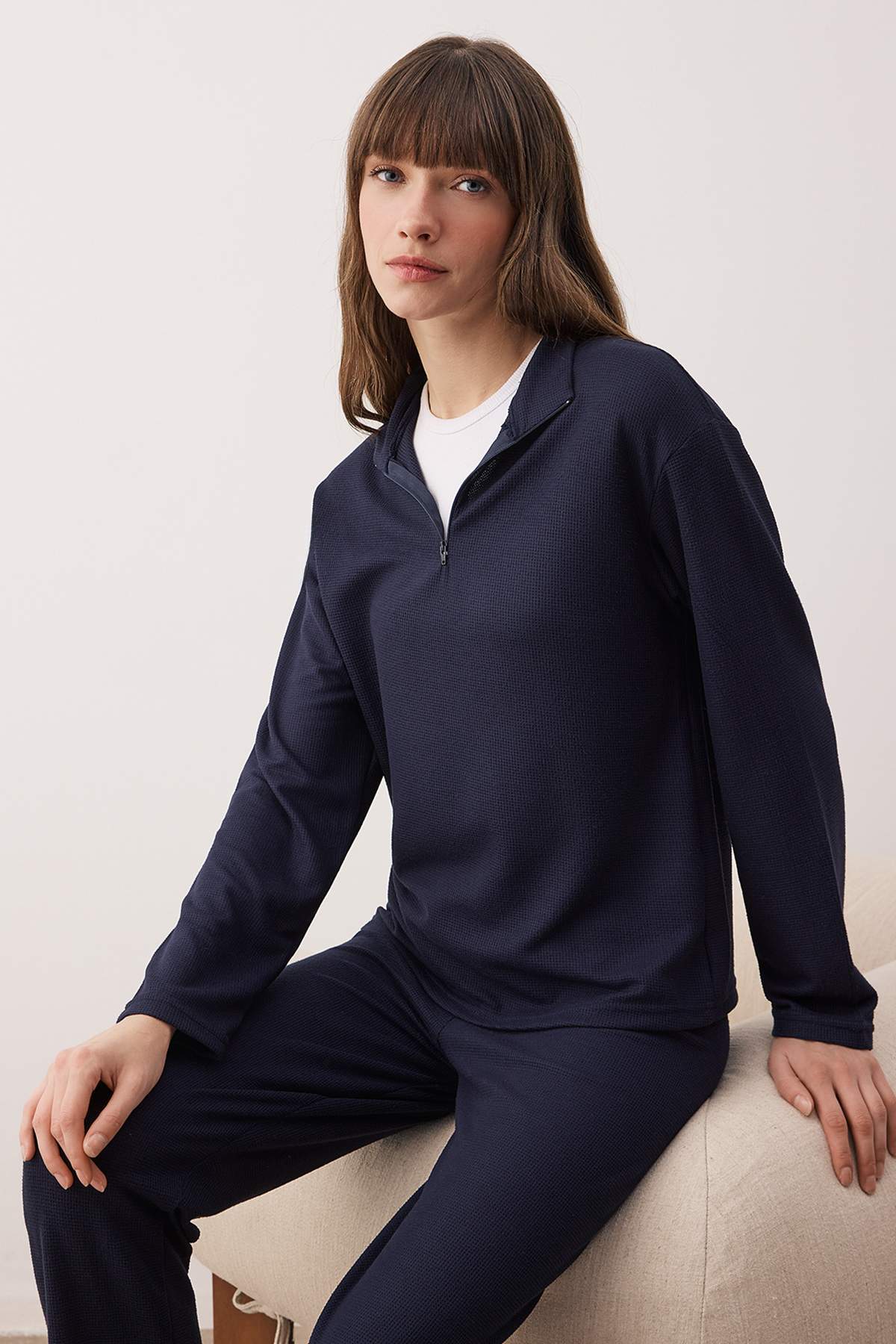 Trendyolmilla Lacivert Fermuarlı Yumuşak Kışlık Waffle Örme Pijama Takımı THMAW26PT00186