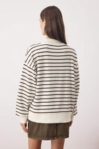 Trendyolmilla Zümrüt Yeşili Çizgili Oversize/Geniş Kalıp Örme Sweatshirt TWOAW26SW00102
