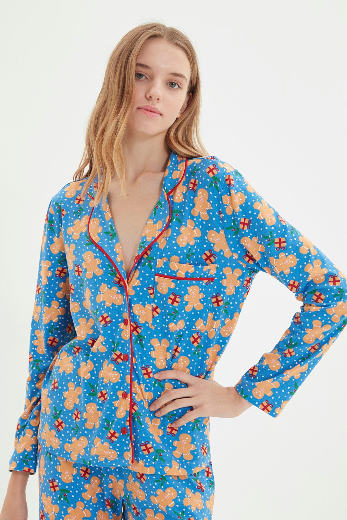 Trendyolmilla Mavi %100 Pamuklu Yılbaşı Temalı Örme Pijama Takımı THMAW22PT1204
