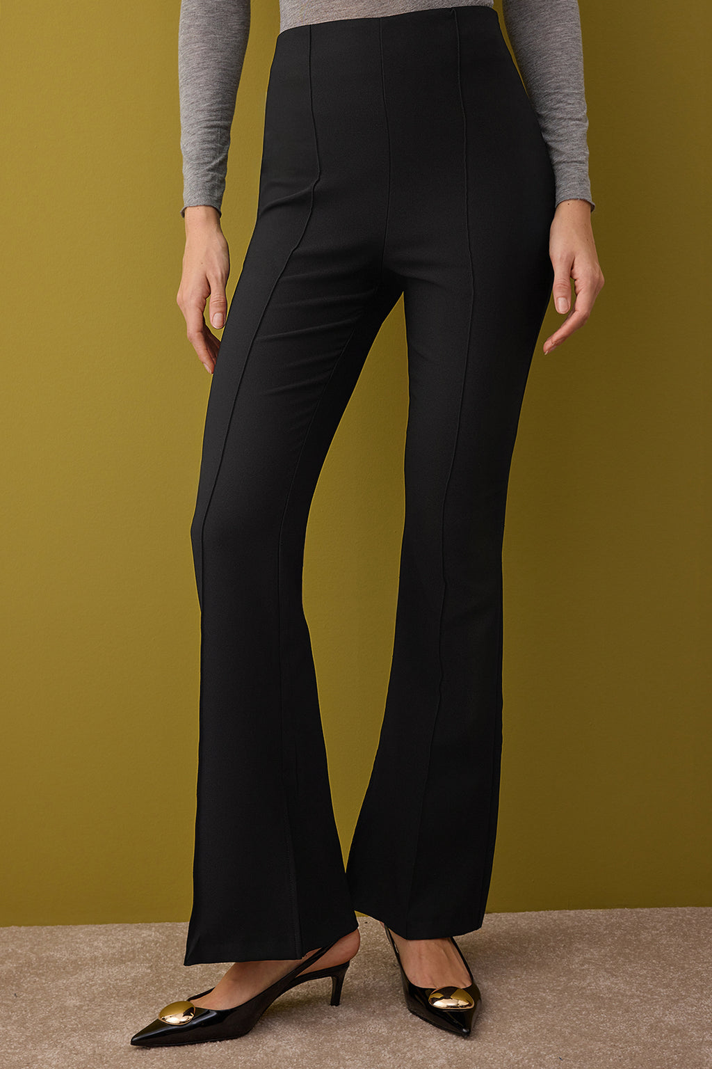 Trendyolmilla Siyah Flare Kalıp Nervürlü Bootcut Pantolon TWOAW26PL00043