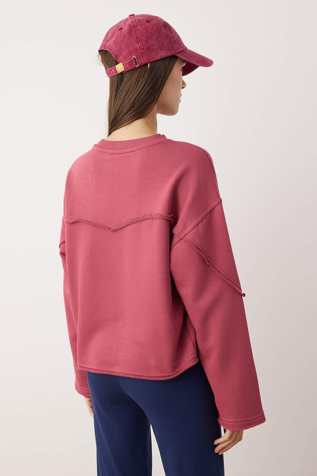 Trendyolmilla Antrasit Kalın Şardonsuz İspanyol Kol Dikiş Detaylı Relaxed Örme Sweatshirt TWOAW26SW00110