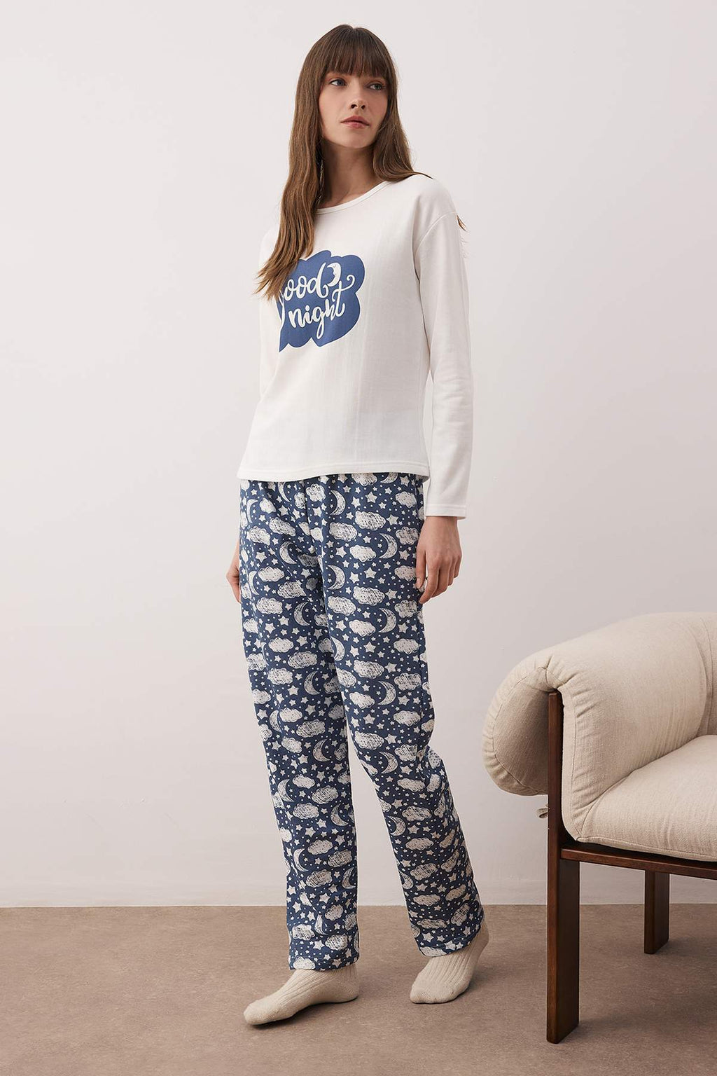 Trendyolmilla Kırmızı Pamuklu Kalpli Slogan Baskılı Uyku Bantlı Örme Pijama Takımı THMAW25PT00223