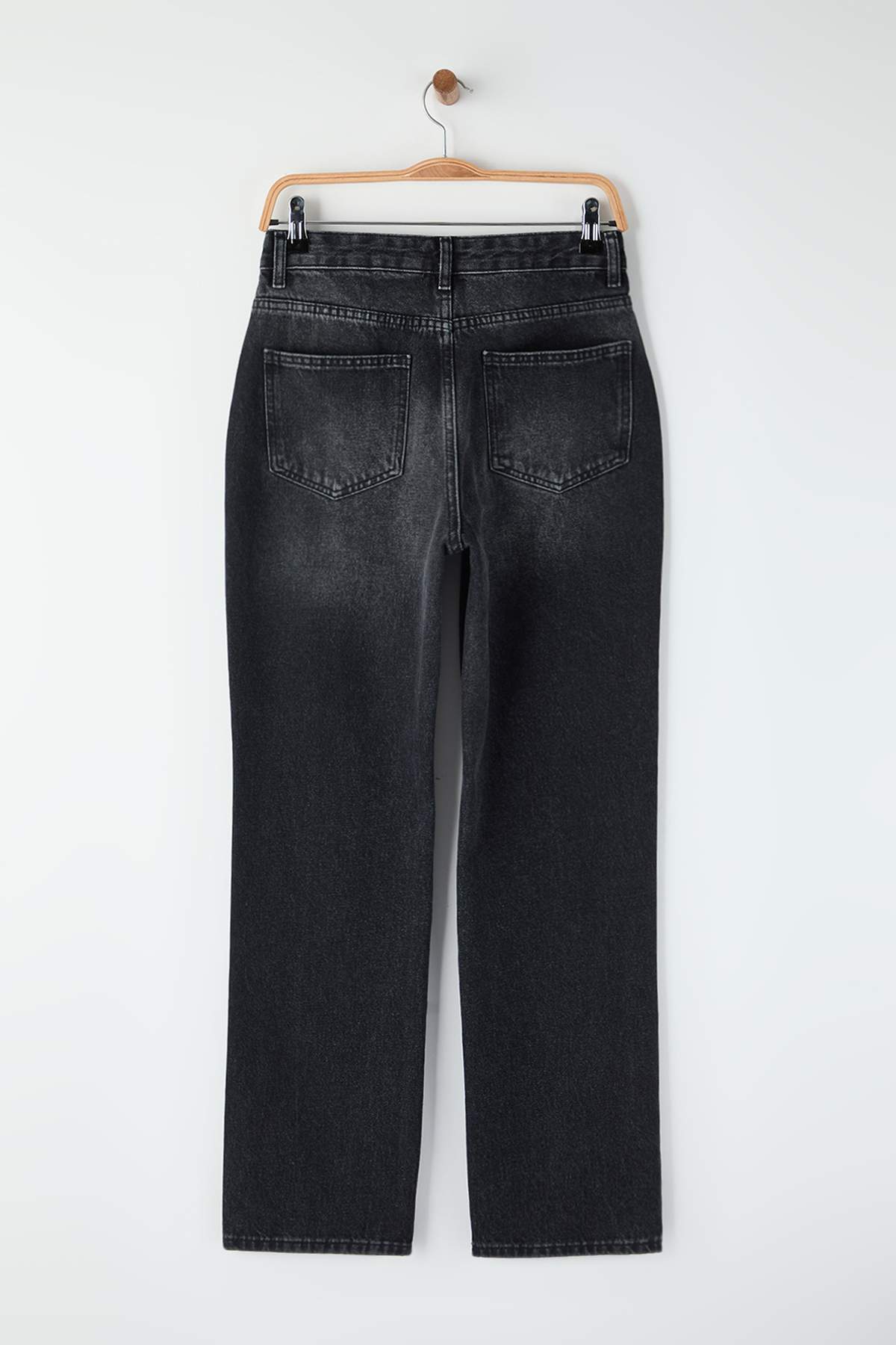 Trendyolmilla Antrasit Yüksek Bel Asimetrik Kapama Bel Detaylı Straight/Düz Kesim/Boru Paça Jeans TWOAW26JE00132