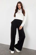 Trendyolmilla Gri Ince Ekstra Yüksek Bel Wide Leg/Geniş Kesim Pantolon TWOAW25PL00026