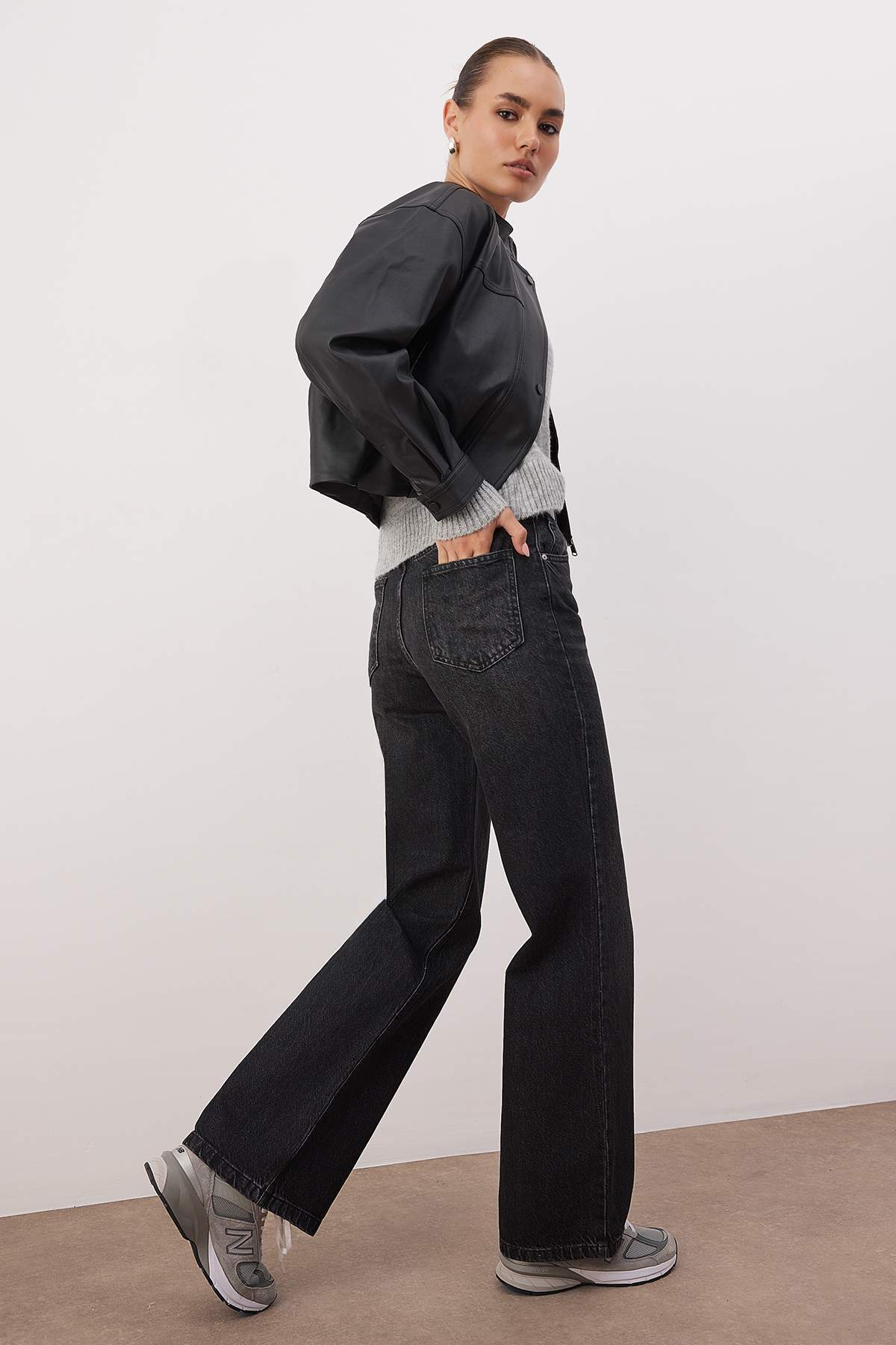 Trendyolmilla Ekru Yüksek Bel Wide Leg Jeans TWOSS24JE00080
