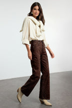 Trendyolmilla Siyah Süet Görünümlü Leopar Desenli Yüksek Bel Wide Leg Jeans TWOAW25JE00394