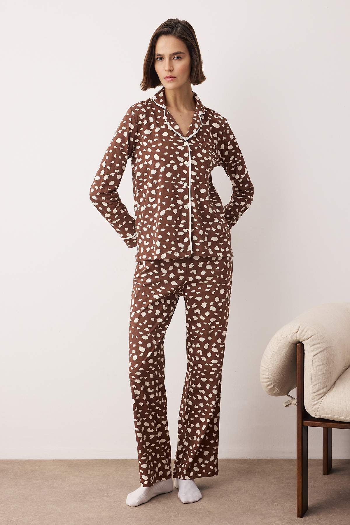 Trendyolmilla Pudra %100 Pamuklu Leopar Desenli Gömlek-Pantolon Örme Pijama Takımı THMAW21PT0489