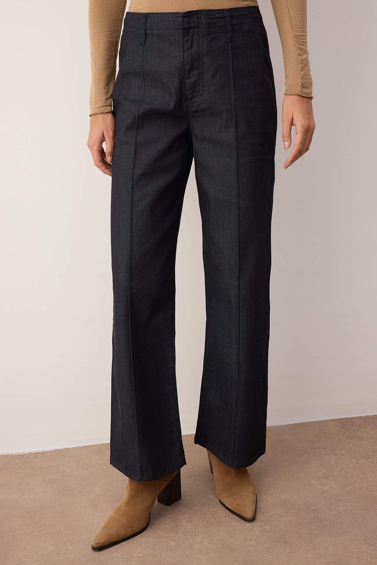 Koyu Mavi Nervür Detaylı Yüksek Bel Comfort/Esnek Wide Leg Jeans TWOAW26JE00140