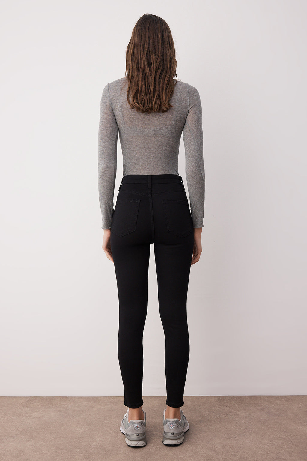 Solmayan Siyah Önden Düğmeli Yüksek Bel Ekstra Esnek Skinny Vücudu Saran Jeans TWOAW24JE00090