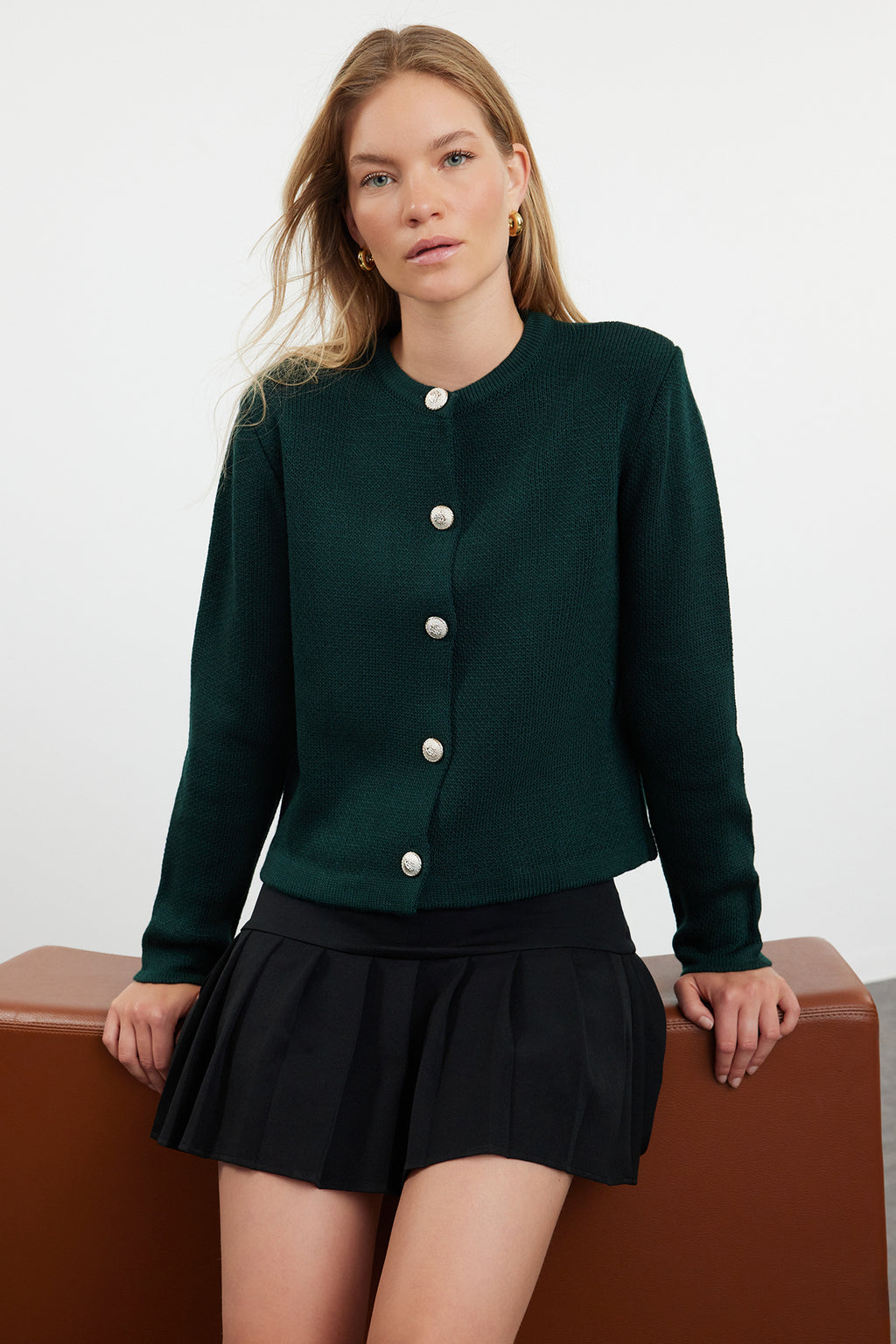 Trendyolmilla Siyah Basic Ceket Görünümlü Triko Hırka TWOAW24HI00090