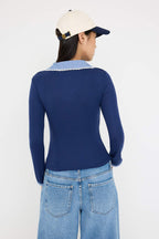 Trendyolmilla Kahverengi Ekose/Kareli Fitted/Vücuda Oturan Dokuma Detaylı Örme Bluz TWOAW26BZ00008