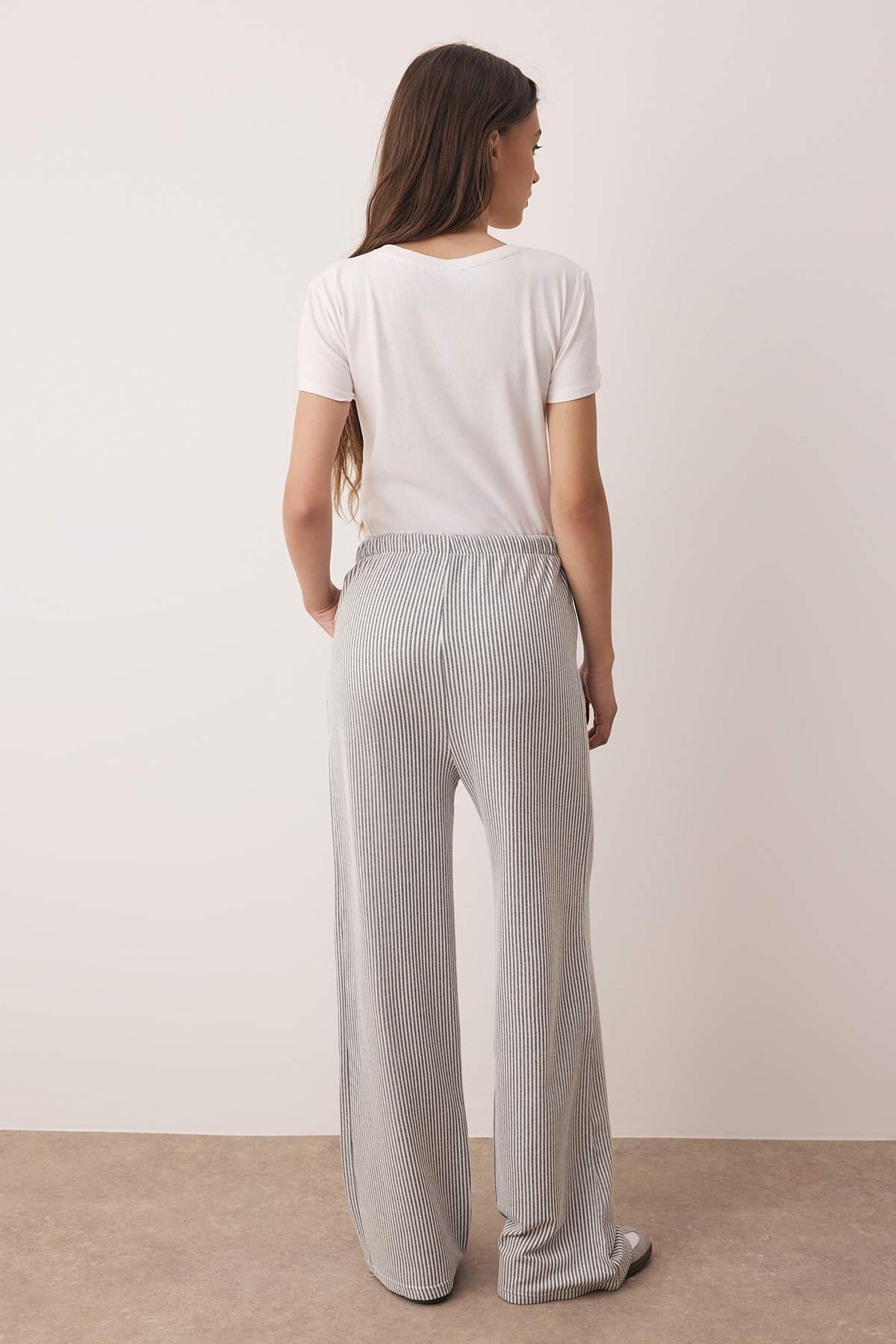 Antrasit Çizgili Lastikli Bel Wide Leg/Geniş Kesim Örme  Pantolon TWOAW26PL00061