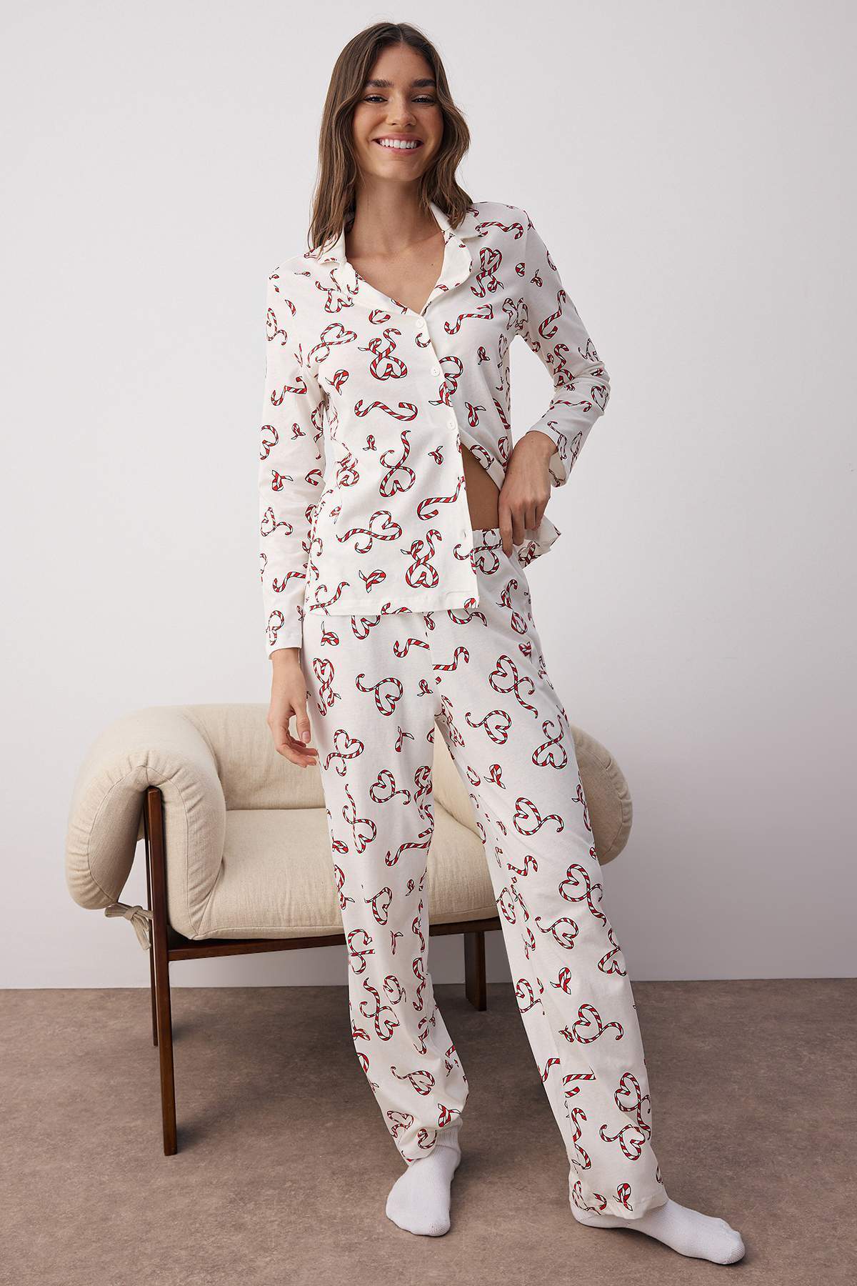 Trendyolmilla Pembe %100 Pamuklu Kalpli Gömlek Yaka Örme Pijama Takımı THMAW26PT00064