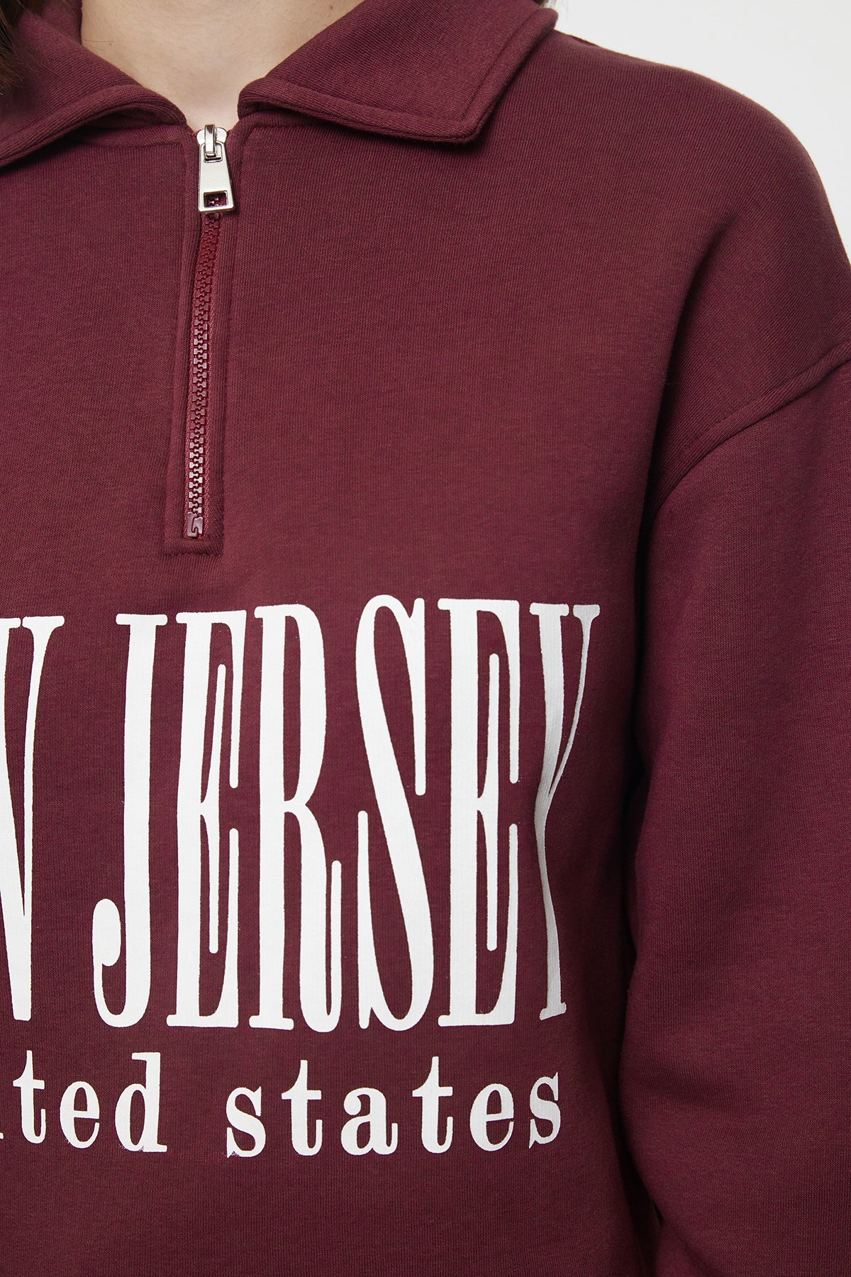 Trendyolmilla Bordo Oversize Kalıp Kalın içi Polarlı Slogan Baskılı Fermuarlı Örme Sweatshirt TWOAW25SW00134