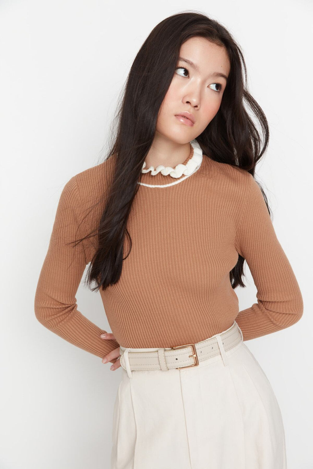 Trendyolmilla Camel Renk Bloklu Triko Kazak TWOAW22KZ1250