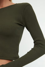 Trendyolmilla Kahverengi-Bej 2'li Paket Vücuda Oturan Bisiklet Yaka Fitilli Crop Esnek Örme Bluz TWOAW22BZ0331