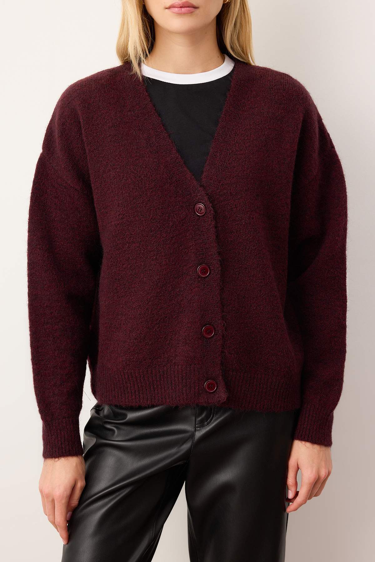 Trendyolmilla Wardrobe Essentials Bordo Alpaca Karışımlı Basic Triko Hırka TWOAW26HI00265