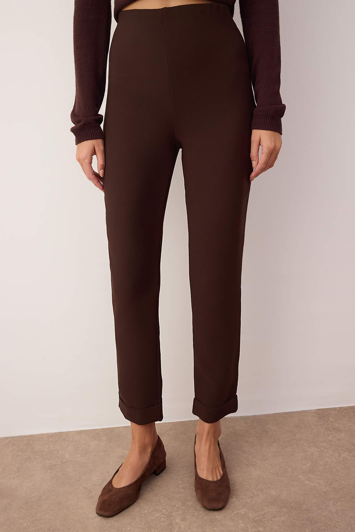 Trendyolmilla Vizon Havuç Basic Tayt Pantolon TWOAW26PL00046