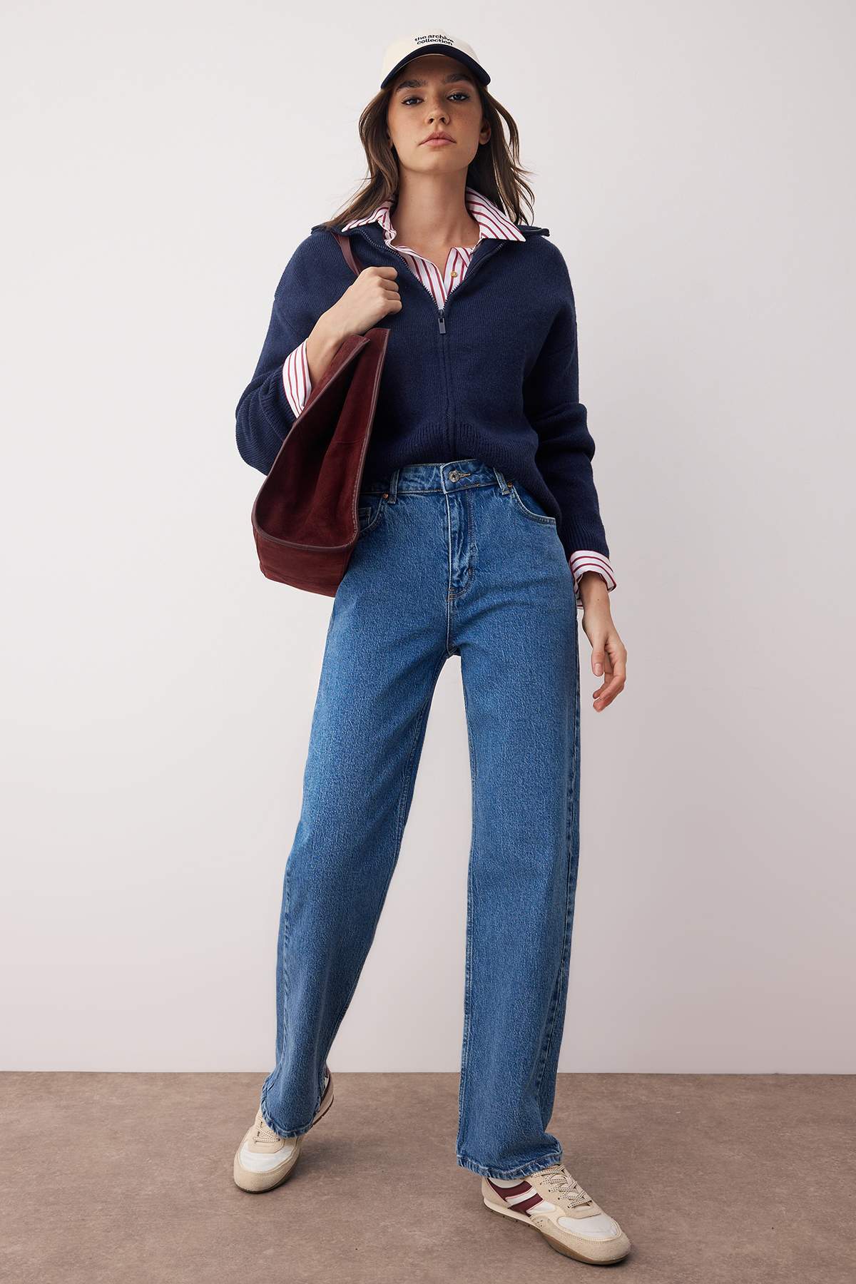 Mavi Yüksek Bel Comfort Yeni Straight Jeans TWOAW26JE00148 Secondary image