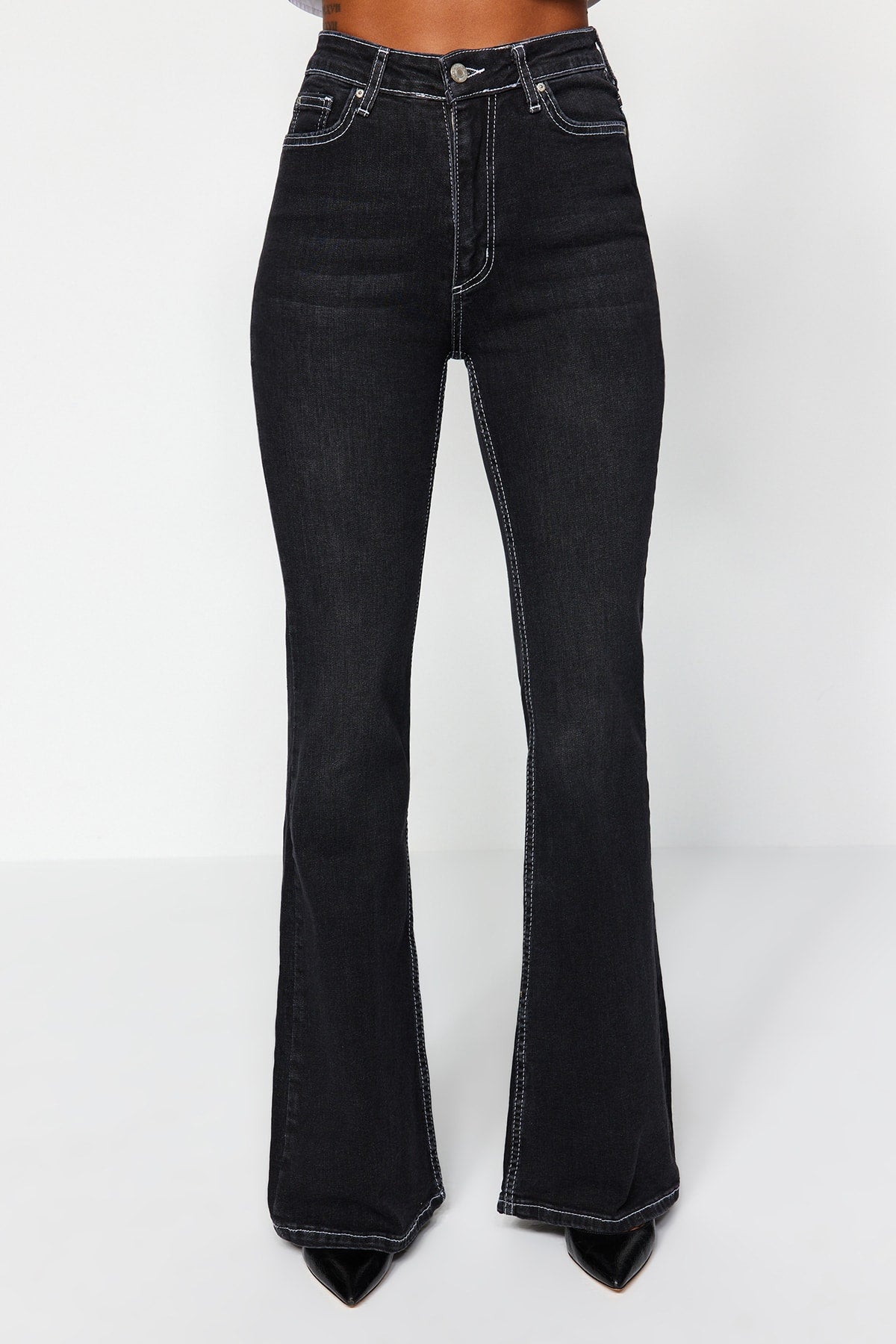 Siyah Kontrast Dikişli Yüksek Bel Orta Esnek Flare İspanyol Jeans TWOSS22JE0460