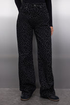 Trendyolmilla Siyah Süet Görünümlü Leopar Desenli Yüksek Bel Wide Leg Jeans TWOAW25JE00394
