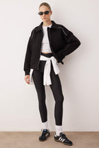 Siyah Oversize/Geniş Kalıp Fermuarlı Biye Detaylı Örme Sweatshirt TWOAW26SW00147