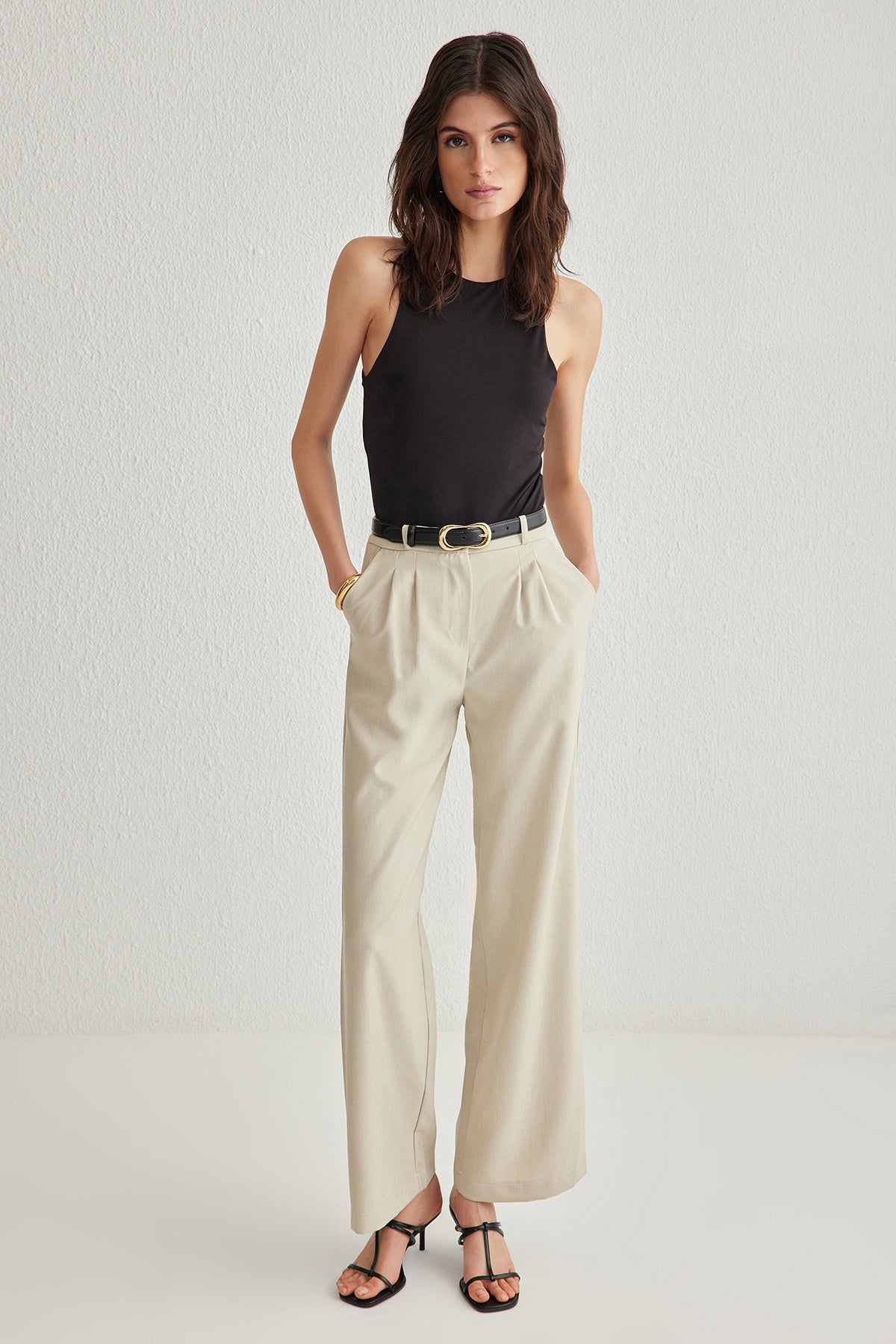Trendyolmilla Vizon Wide Leg/Geniş Paça Pilili Dokuma Pantolon TWOAW22PL0475