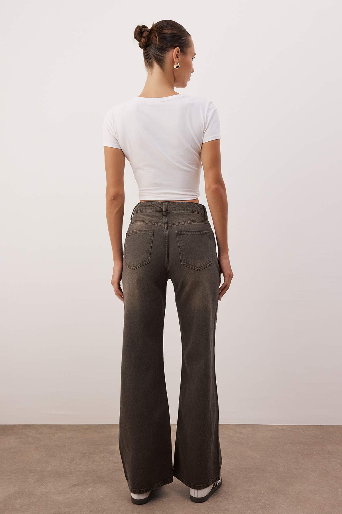 Kahverengi  Yüksek Bel Wide Leg Jeans TWOAW26JE00257