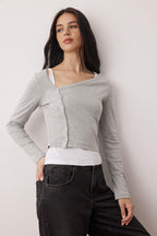 Trendyolmilla Lacivert-Gri 2'li Takım Asimetrik Yaka Düğmeli Vücuda Oturan Esnek Örme Bluz TWOAW26BZ00042