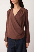 Trendyolmilla Siyah Kruvaze Saten Dokuma Bluz TWOAW24BZ00423