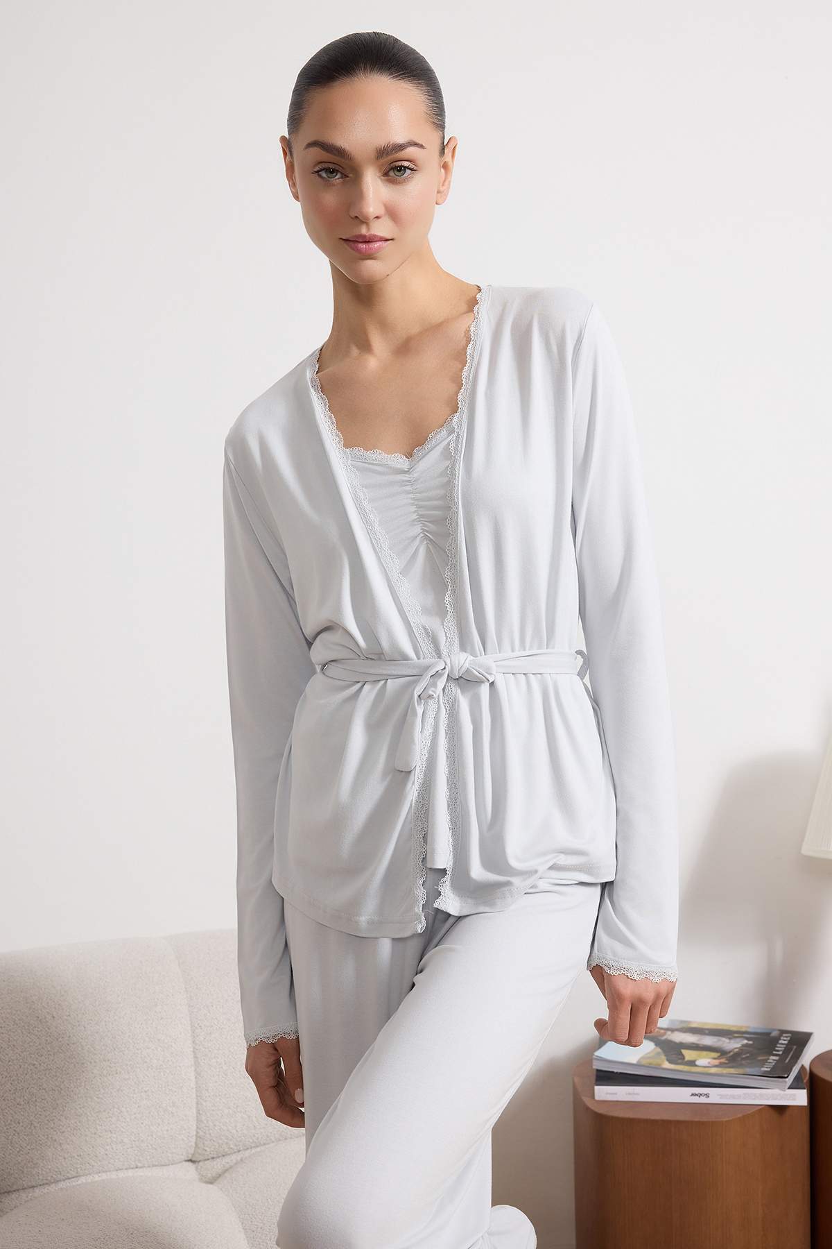 Trendyolmilla Açık Mavi 3'lü Dantelli Viskon Örme Pijama Takımı THMSS26PT00056 Secondary image