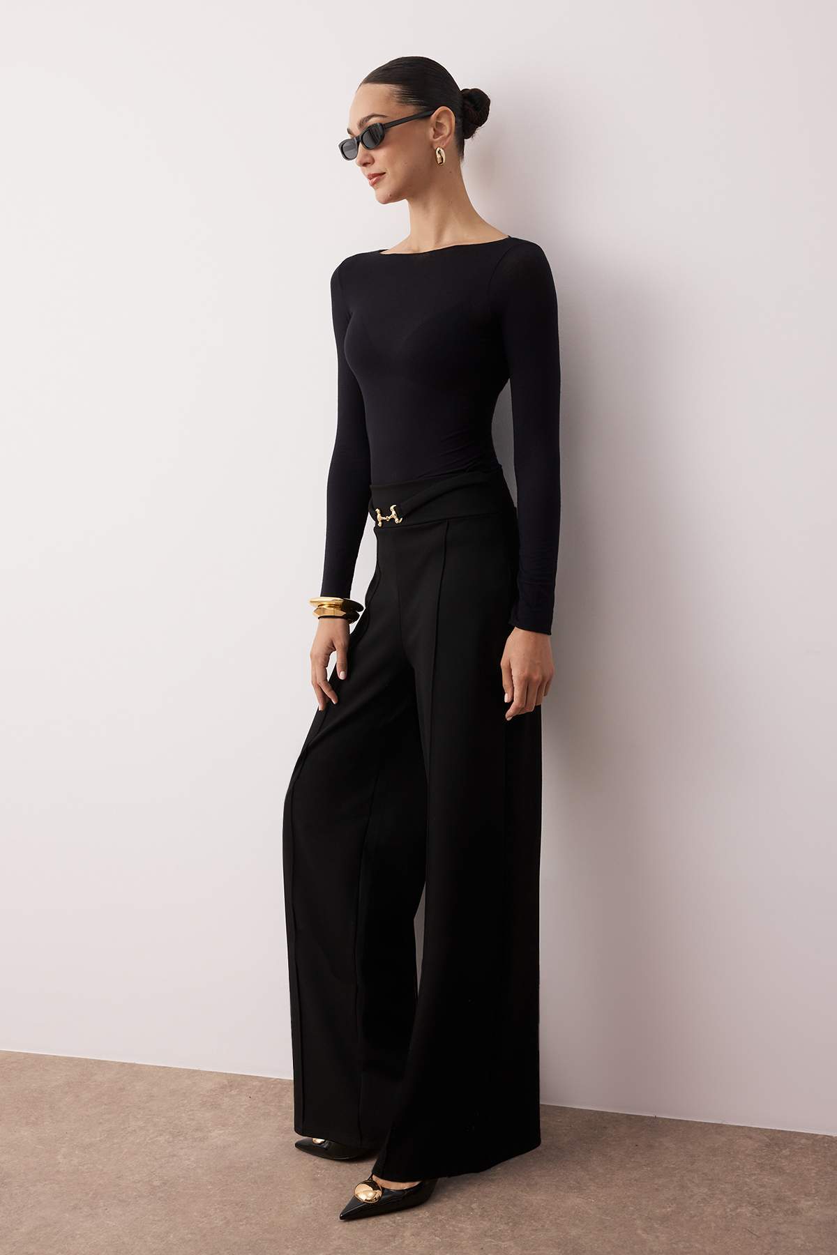 Siyah Toka Detaylı Wideleg/Geniş Paça Örme Pantolon TWOAW26PL00022 Secondary image