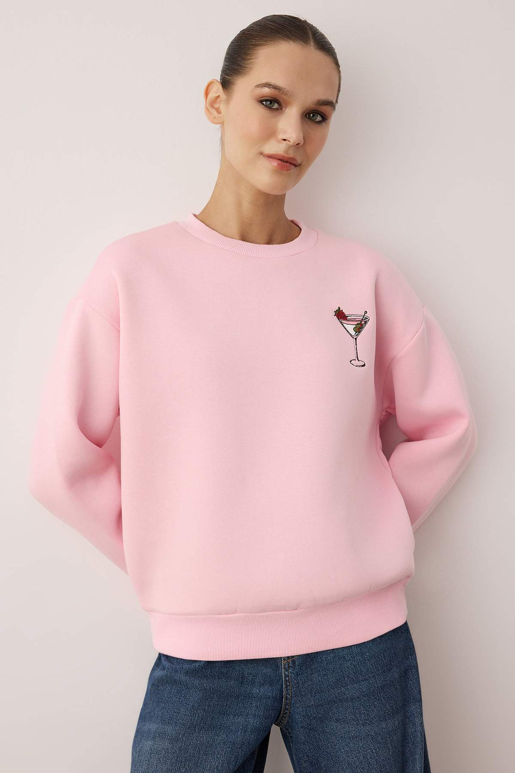 Trendyolmilla Siyah Animal Nakışlı Regular/Normal Kalıp Kalın İçi Polarlı Örme Sweatshirt TWOAW24SW00196