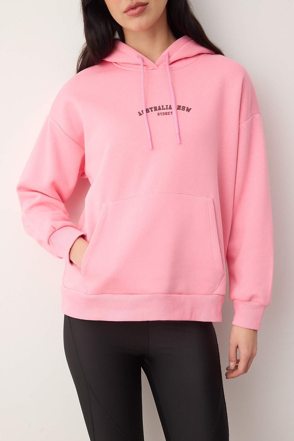 Trendyolmilla Açık Pembe alın İçi Polarlı Kapüşonlu Ön ve Sırt Baskılı Oversize Örme Sweatshirt TWOAW26SW00184
