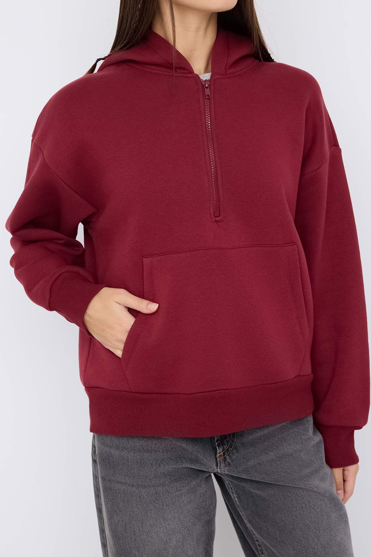 Trendyolmilla Teen Siyah Kapüşonlu Kalın İçi Polarlı Yarım Pat Fermuarlı Cepli Örme Sweatshirt TWOAW26SW00160