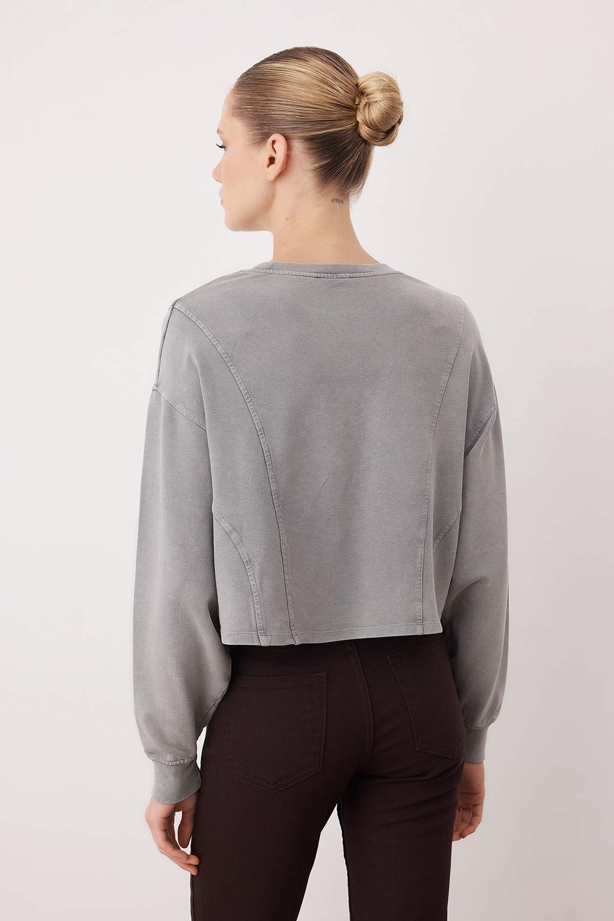 Gri Relaxed/Rahat Kalıp Dikiş Detaylı Örme Sweatshirt TWOAW26SW00237