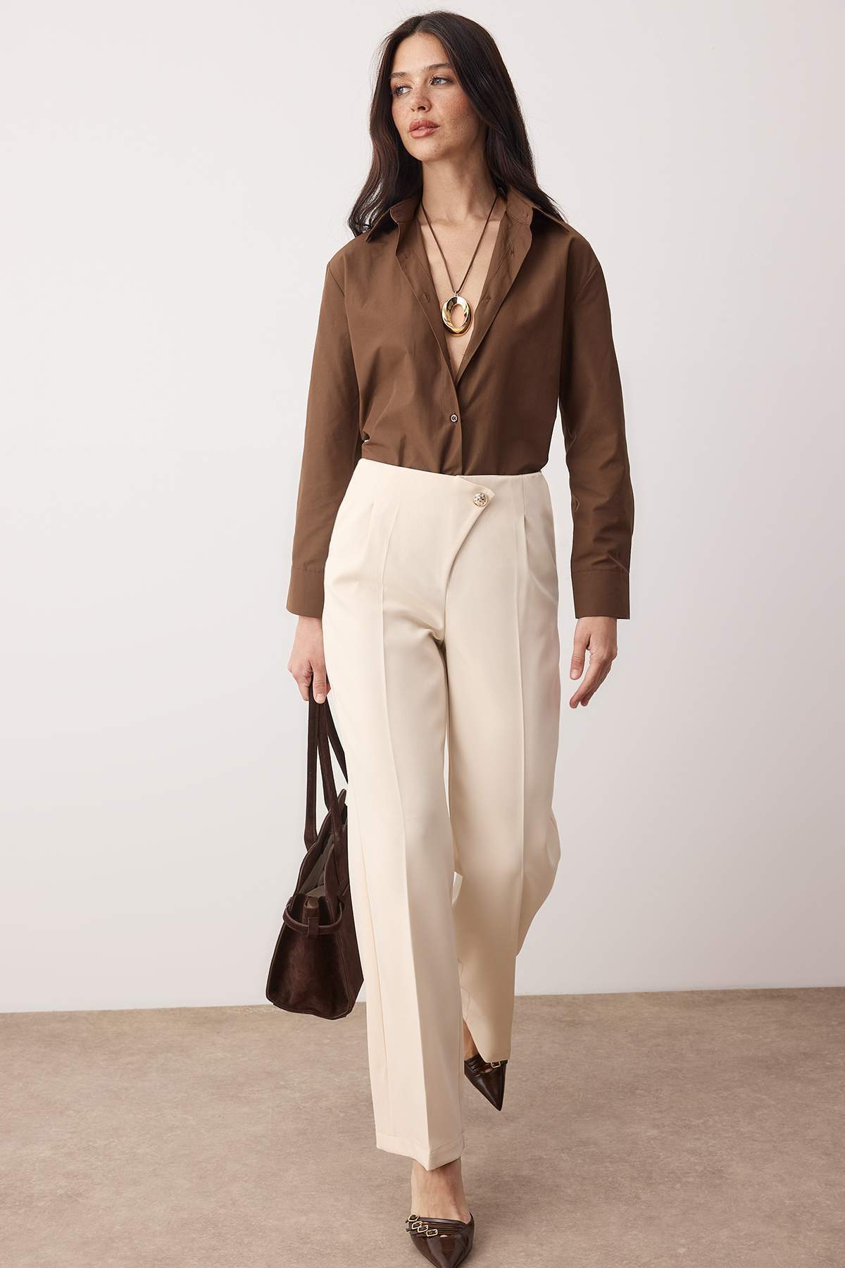 Bej Düğme Detaylı Wide Leg/Geniş Paça Pantolon TWOAW26PL00152