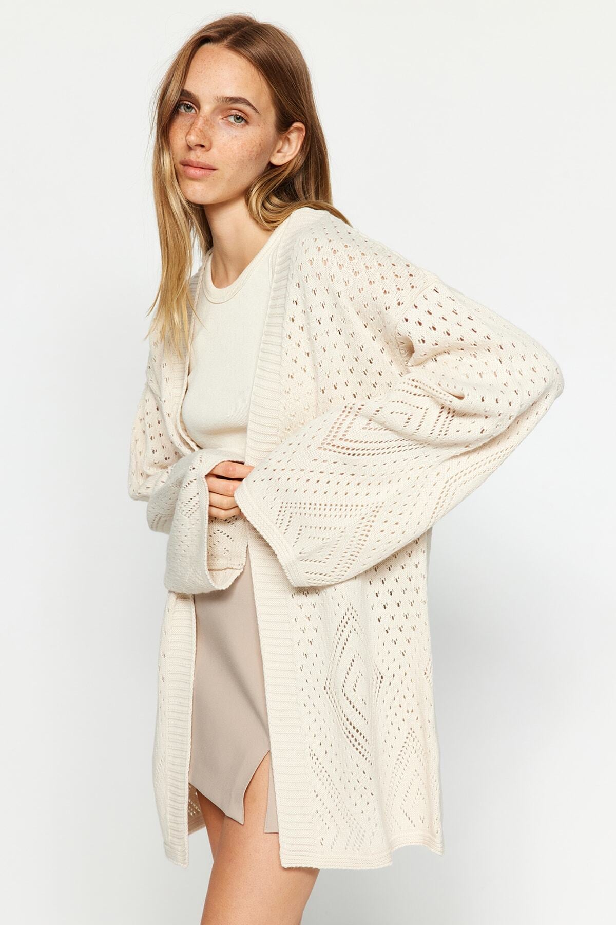 Taş Geniş Kalıp Midi Ajurlu/Delikli Triko Hırka TWOAW24HI00331